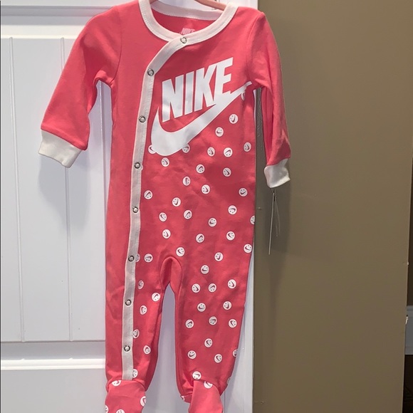 nike footie pajamas